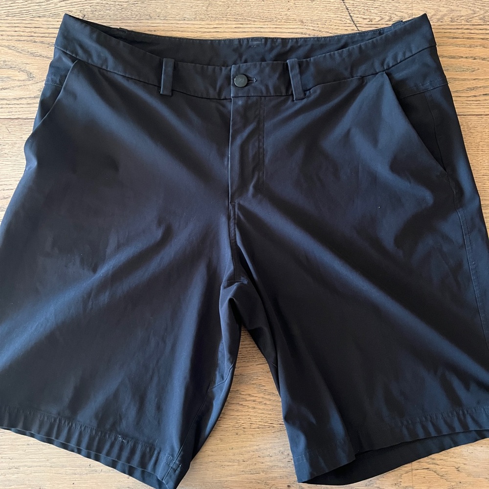 Men’s Lululemon shorts